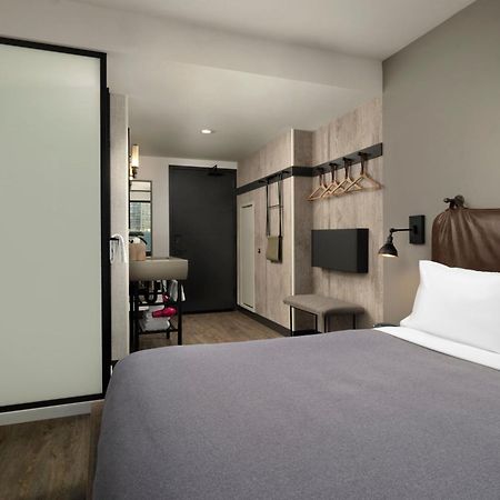Moxy Chicago Downtown Hotell Exteriör bild
